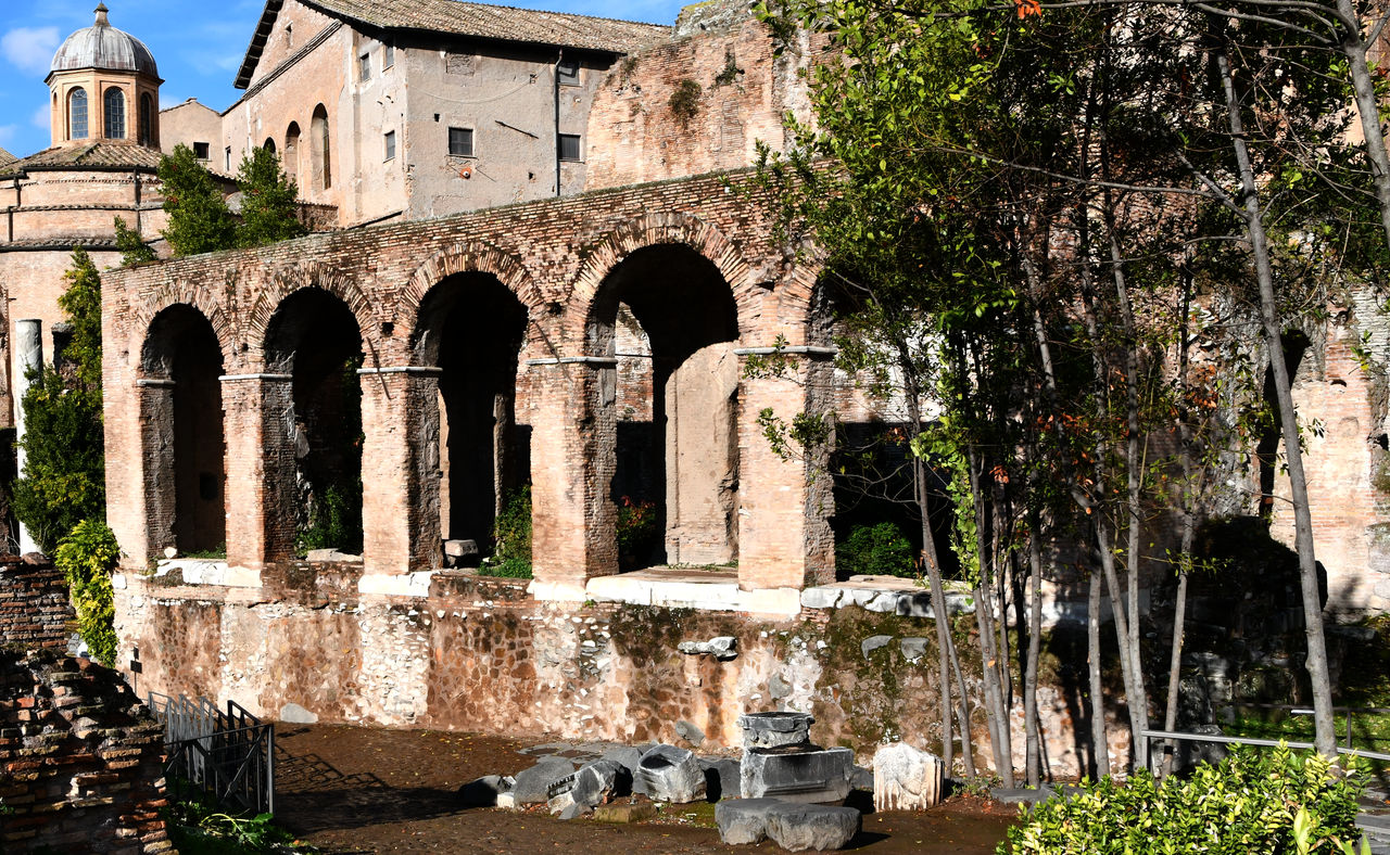 Portichetto medievale (cosiddetto)