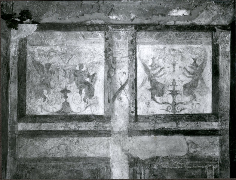002678 - monumento - Casa di Livia, ala sinistra o Sala dei Fregi Alati: particolare del fregio alato della parete di fondo.Bibliografia: Rizzo " Le pitture della Casa di Livia" 1936

Neg. serie Istituto Centrale del Restauro nÂ°6870