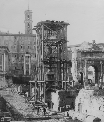  - Foro Romano. Colonne Onorarie