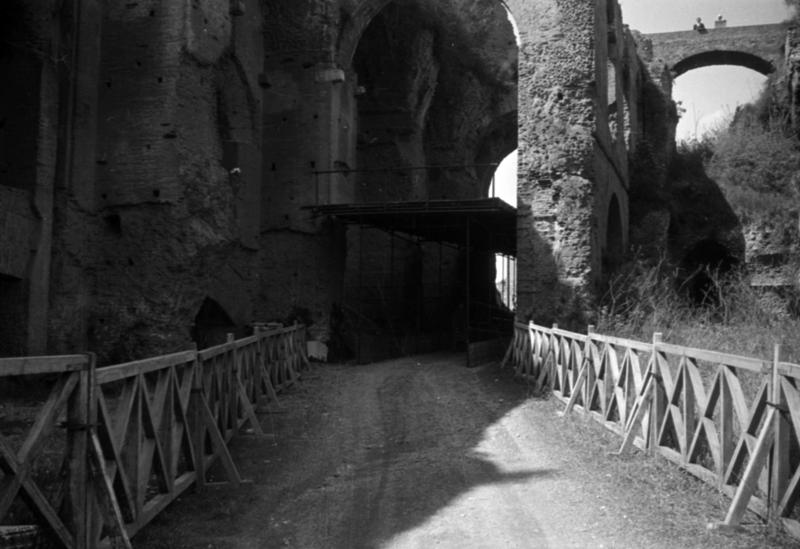 1-00027/ 08001/ 16795 - Roma - Palatino - Arcate Severiane, area delle cosiddette Terme Severiane