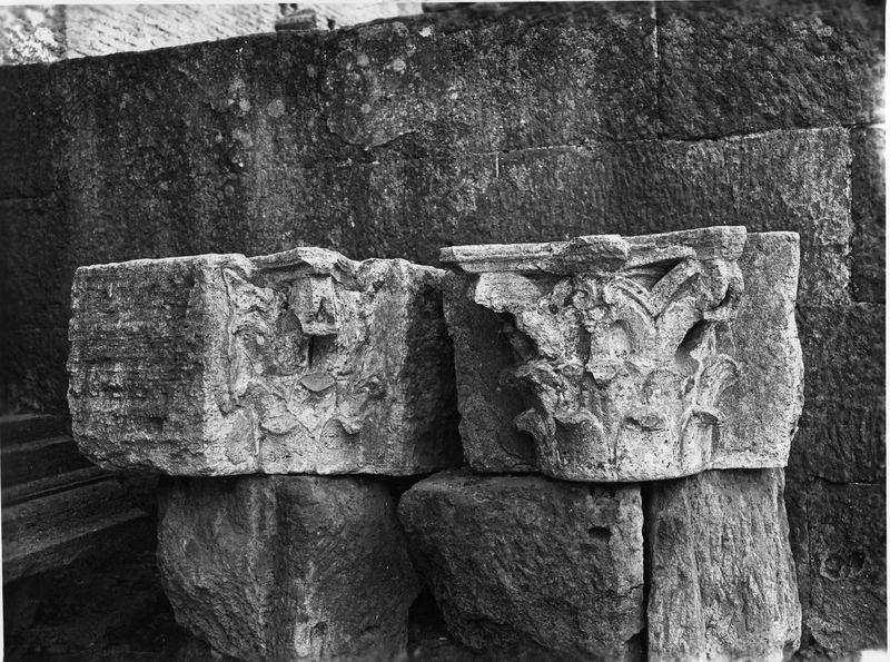 015427 - reperto - Foro Romano, frammenti architettonici; neg. serie E, n. 1862