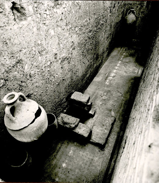 001857 - monumento - Casa di Augusto, tentativo di furto 25/01/1992 nell'ambiente 2, corridoio C. Neg. serie 6x6 nÂ° 18273-18276