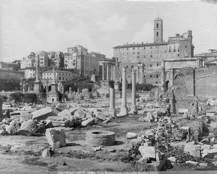 012227 - monumento - Basilica Emilia, veduta da sud-est, con ripresa dell'arco di Settimio Severo e del Capitolium. Neg. serie F nÂ° 2450
