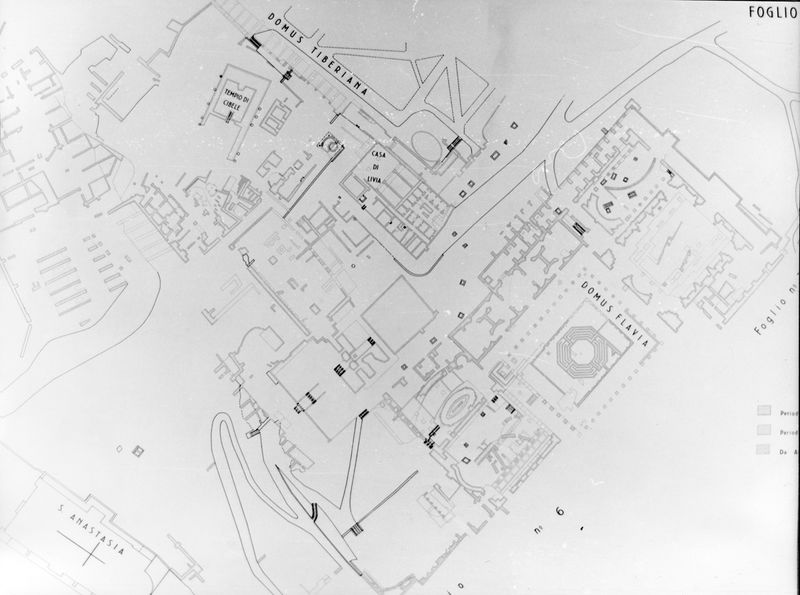 C001199 - reperto - Colosseo, ipogei, galleria occidentale (Antiquarium). Frammenti di transenne; neg. serie I329