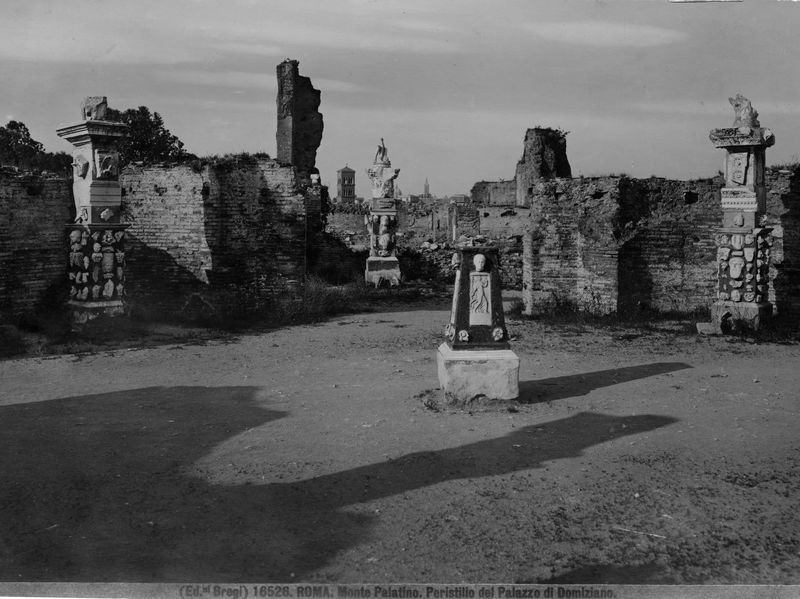 C001202 - reperto - Colosseo, ipogei, galleria occidentale (Antiquarium). Frammenti di transenne; neg. serie I330