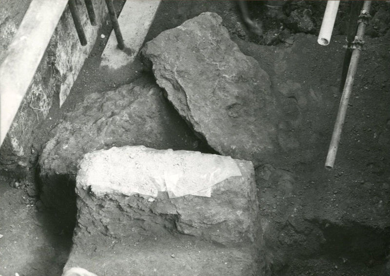002152 - scavo archeologico - Casa di Augusto, scavi al cubicolo superiore, ambiente 15. Neg. serie 423