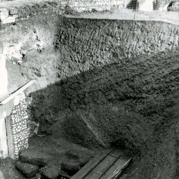002460 - scavo archeologico - Casa di Augusto, area del peristilio orientale, settore ovest, durante i lavori di scavo, ottobre 1968. Senza negativo