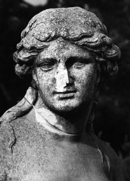 006015 - monumento - Palatino, Horti Farnesiani, tentativo di furto della testa di una statua; senza negativo