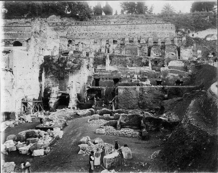 015434 - scavo archeologico - Foro Romano, Horrea Agrippiana, veduta generale durante gli scavi del marzo 1903; neg. serie C, n. 143
