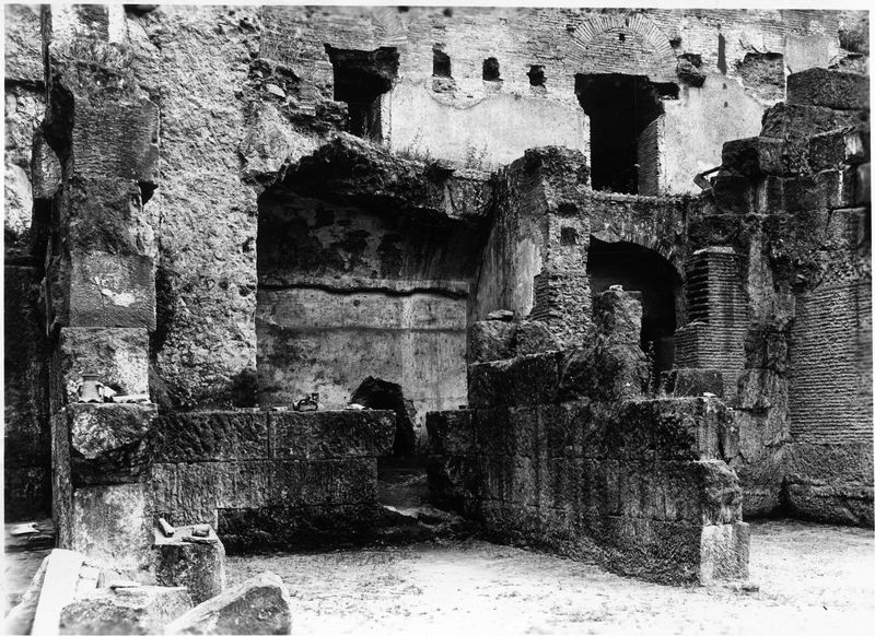 015443 - monumento - Foro Romano, Horrea Agrippiana, particolare delle murature del lato sud orientale; neg. serie E, n. 1869