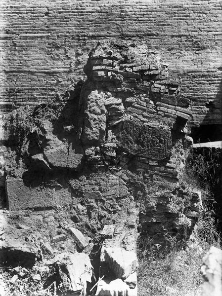 015467 - monumento - Foro Romano, Horrea Agrippiana, lato nord orientale, calcara medievale nella quarta taberna; neg. serie E, n. 1064