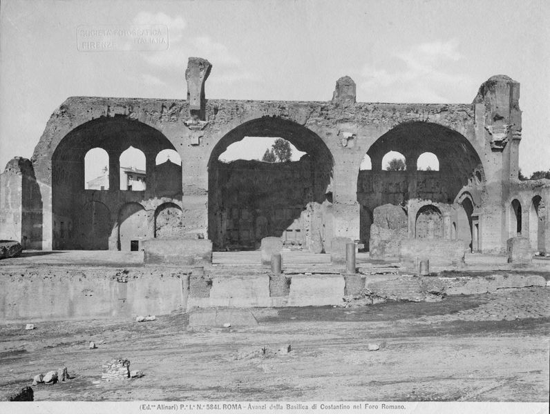 011081 - monumento - Foro Romano, Basilica di Massenzio, veduta generale con la Via Sacra al livello tardo imperiale; senza negativo