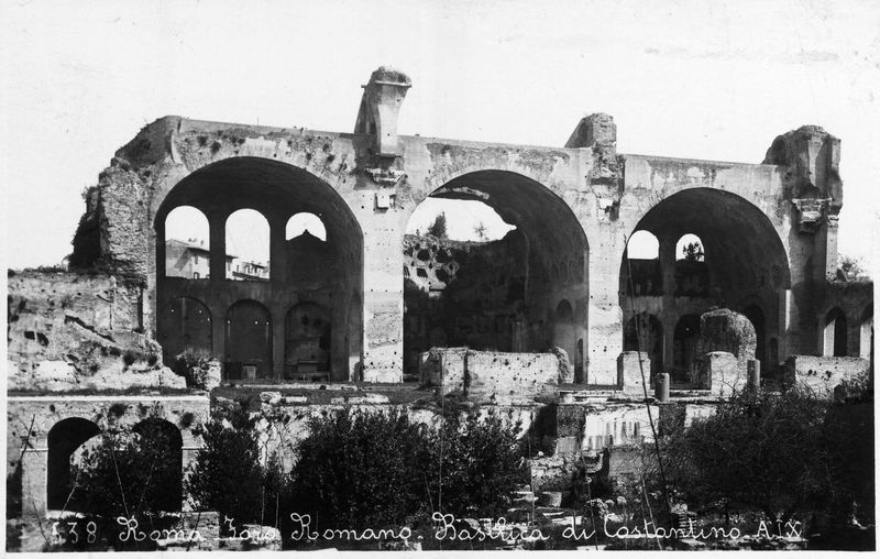 011089 - monumento - Foro Romano, Basilica di Massenzio vista da sud nell'anno 1931; senza negativo