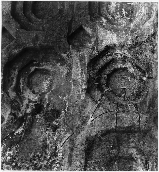 011146 - restauro - Foro Romano, Basilica di Massenzio, stato di conservazione degli stucchi nelle volte, particolare (foto eseguita con il braccio mobile, ottobre '94); neg. serie 6x6, n. 25363