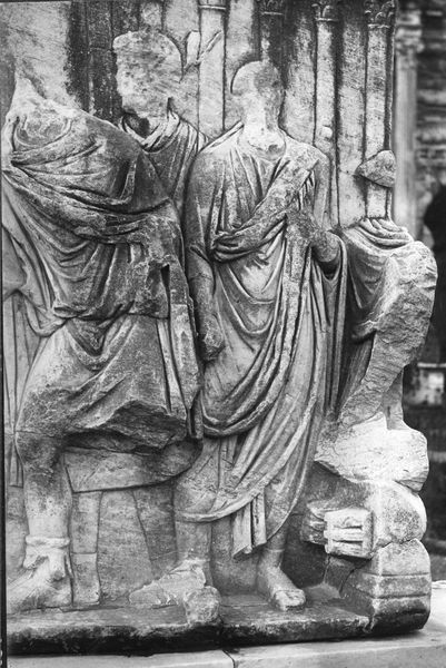 015853 - monumento - Foro Romano, Plutei di Traiano, il rilievo con il condono dei debiti, particolare dell'estremitÃ  destra; neg. serie F, n. 508