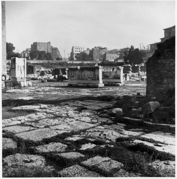015892 - monumento - Foro Romano, veduta dei Plutei di Traiano(Boethius; foto Vasari); senza negativo