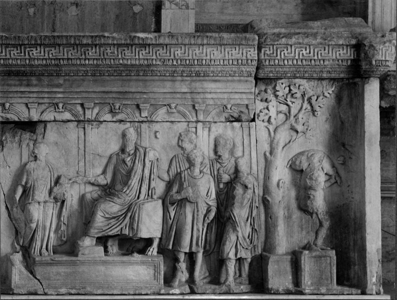 015894 - monumento - Foro Romano, Plutei di Traiano, il rilievo con l'institutio alimentaria, particolare della parte destra (foto Accademia Americana); senza negativo