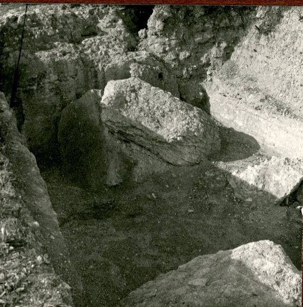 C002327 - monumento - Colosseo, ipogei, galleria occidentale, l'antiquarium allestito all'interno della galleria; neg. serie L, n. A 106
