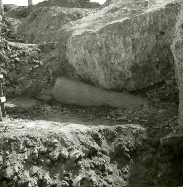 C002341 - monumento - Colosseo, prospetto meridionale, primo ordine. Particolare di un'arcata con scala per salire all'ordine superiore; neg. serie L, n. A 75