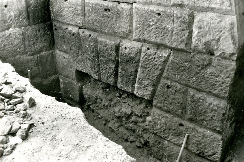 C002361 - restauro - Colosseo, veduta dell'attico durante il restauro  (foto 1977)