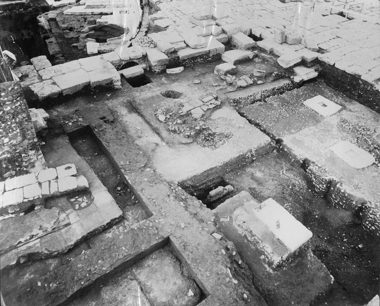 013752 - monumento - Foro Romano, Equus Domitiani, veduta della zona scavata (scavi Boni); neg. serie A, n. 702