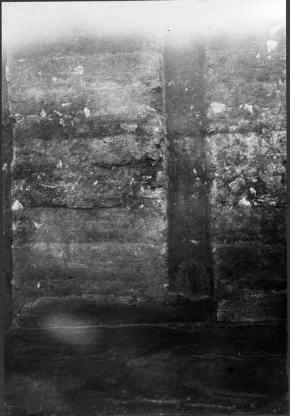 013757 - scavo archeologico - Foro Romano, Equus Domitiani, sbadacciature della platea di fondazione con resti di tavolato; neg. serie F, n. 391