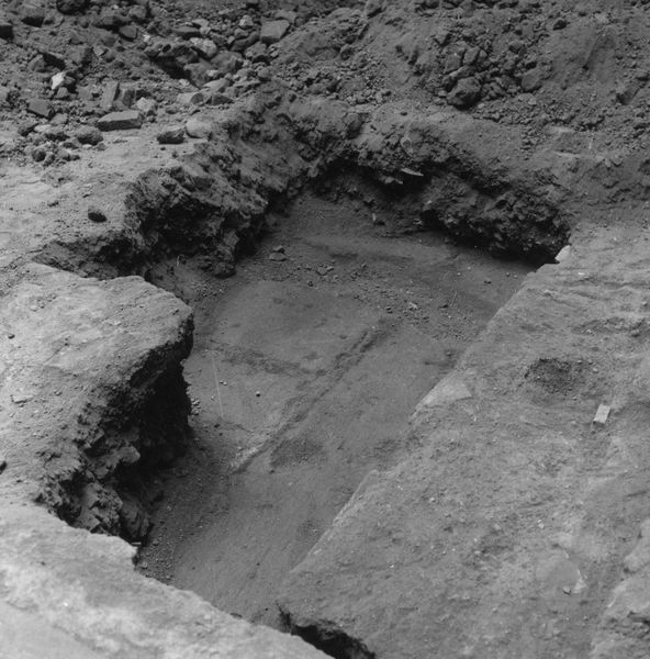 010191 - scavo archeologico - Palatino, Domus Augustana, Villa Mills, Loggia Mattei, Sala Mattei, particolare della vasca (?) rinvenuta durante i saggi (4/X/1967); film n. 106