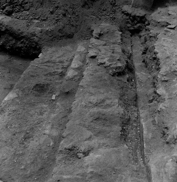 010197 - scavo archeologico - Palatino, Domus Augustana, Villa Mills, Loggia Mattei, Sala Mattei, muri addossati alla parte di fondo (4/X/1967); film n. 106
