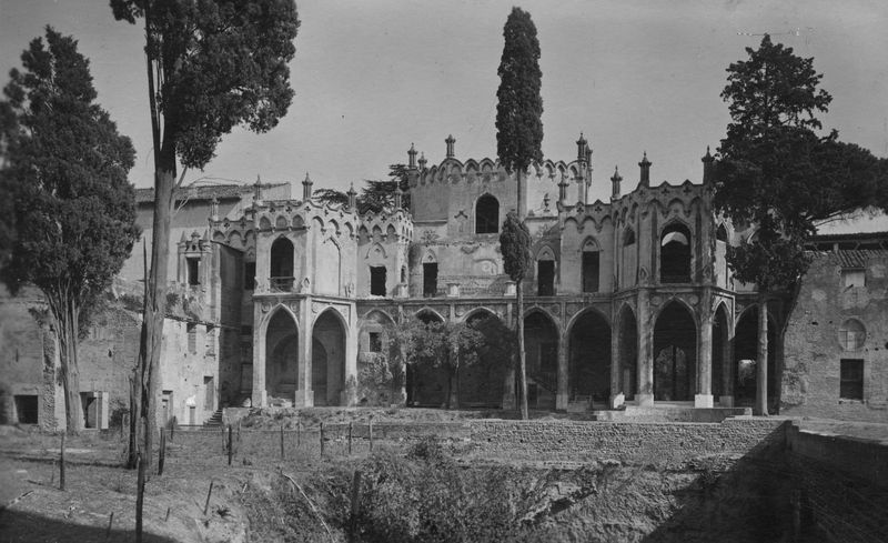 022619 - monumento - Palatino, Domus Augustana, Villa Mills, veduta della facciata meridionale dallo Stadio di Domiziano; neg. serie F, n. 1602. Inv. n. 4791