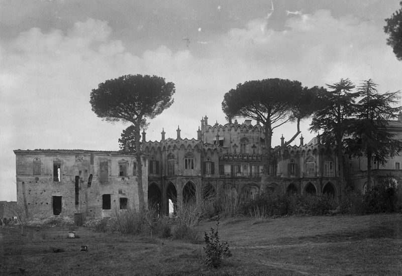 022622 - monumento - Palatino, Domus Augustana, Villa Mills, la facciata settentrionale; neg. serie F, n. 1603. Inv. n. 4792