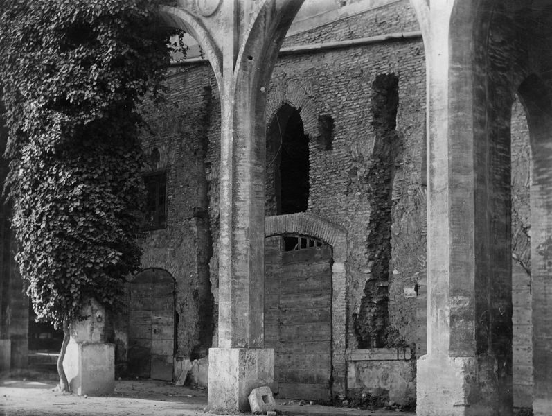 022637 - monumento - Palatino, Domus Augustana, Villa Mills, facciata settentrionale, le colonne del porticato; neg. serie E, n. 667. Inv. n. 1352