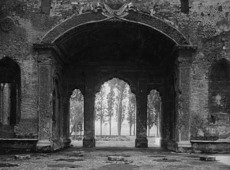 022659 - monumento - Palatino, Domus Augustana, Villa Mills, facciata settentrionale, il portichetto barocco (6 marzo 1928); neg. serie E, n. 692