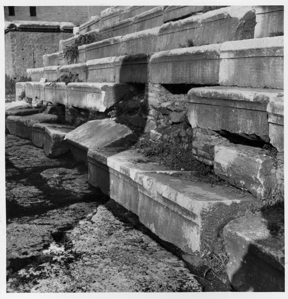 012759 - monumento - Foro Romano, Colonna di Foca, particolare della cortina della gradinata addossata al basamento; senza negativo, dono Boethius