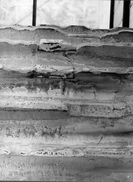012777 - monumento - Foro Romano, Colonna di Foca, lo stato di conservazione prima dell'intervento del 1982, particolare del fusto; FILM 996