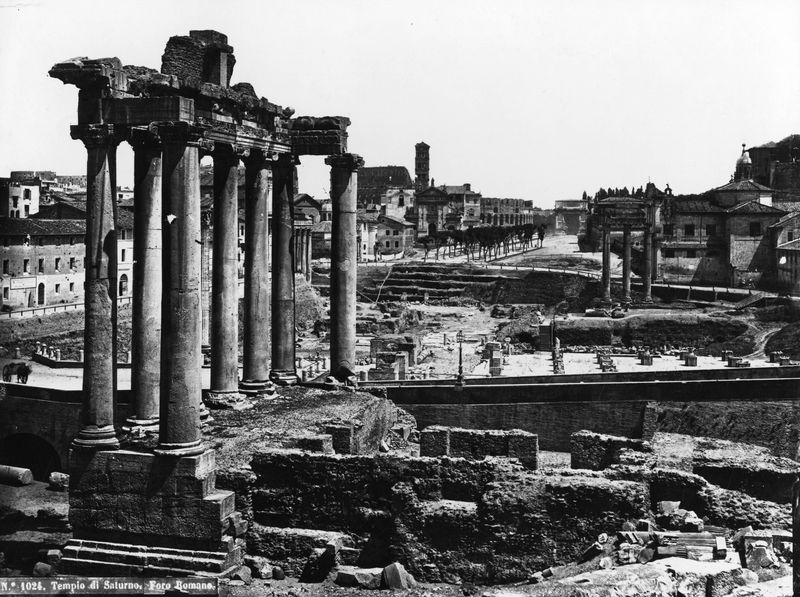 017053 - monumento - Foro Romano, Tempio di Saturno, veduta dal Tabularium, ripresa del 1870 circa; neg. serie 21x27, n. 49. Inv. n. 7626