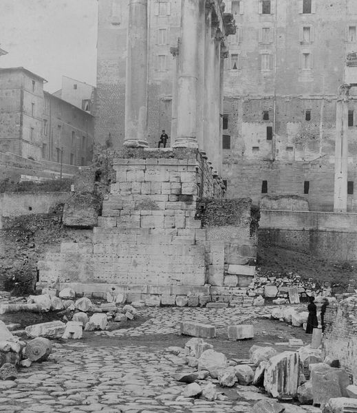 017056 - monumento - Foro Romano, Tempio di Saturno, veduta del lato orientale del basamento; neg. serie C, n. 130. Inv. n. 130
