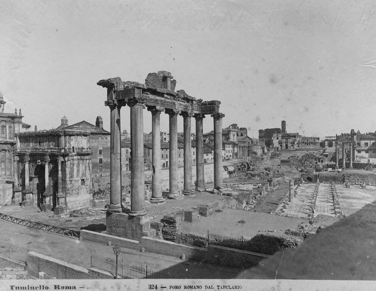 017057 - monumento - Foro Romano, Tempio di Saturno, veduta dal Tabularium, dopo il 1880; senza negativo