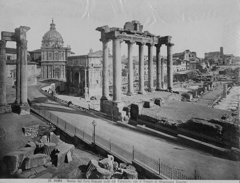 017060 - monumento - Foro Romano, Tempio di Saturno e Clivo Capitolino, veduta dal Tabularium, dopo il 1880; senza negativo