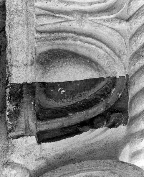 018175 - restauro - Foro Romano, Tempio di Saturno, pulitura dei capitelli (1981-82) particolare; neg. serie 6x6, n. 6373
