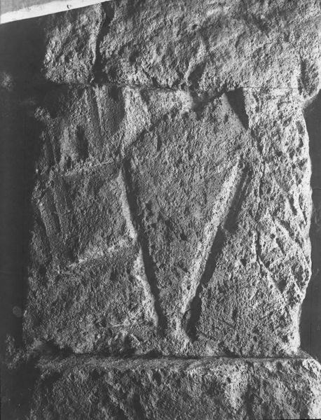 017874 - monumento - Foro Romano, Tempio di Giove Statore, basamento (?), (lato Nord) contrassegno su un blocco (Scavo Boni); senza negativo