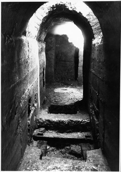 015393 - monumento - Foro Romano, Area Centrale, Gallerie Ipogee, seconda galleria trasversale, braccio N/E,visto da Sud; neg. serie E, n. 283. Inv. n. 969