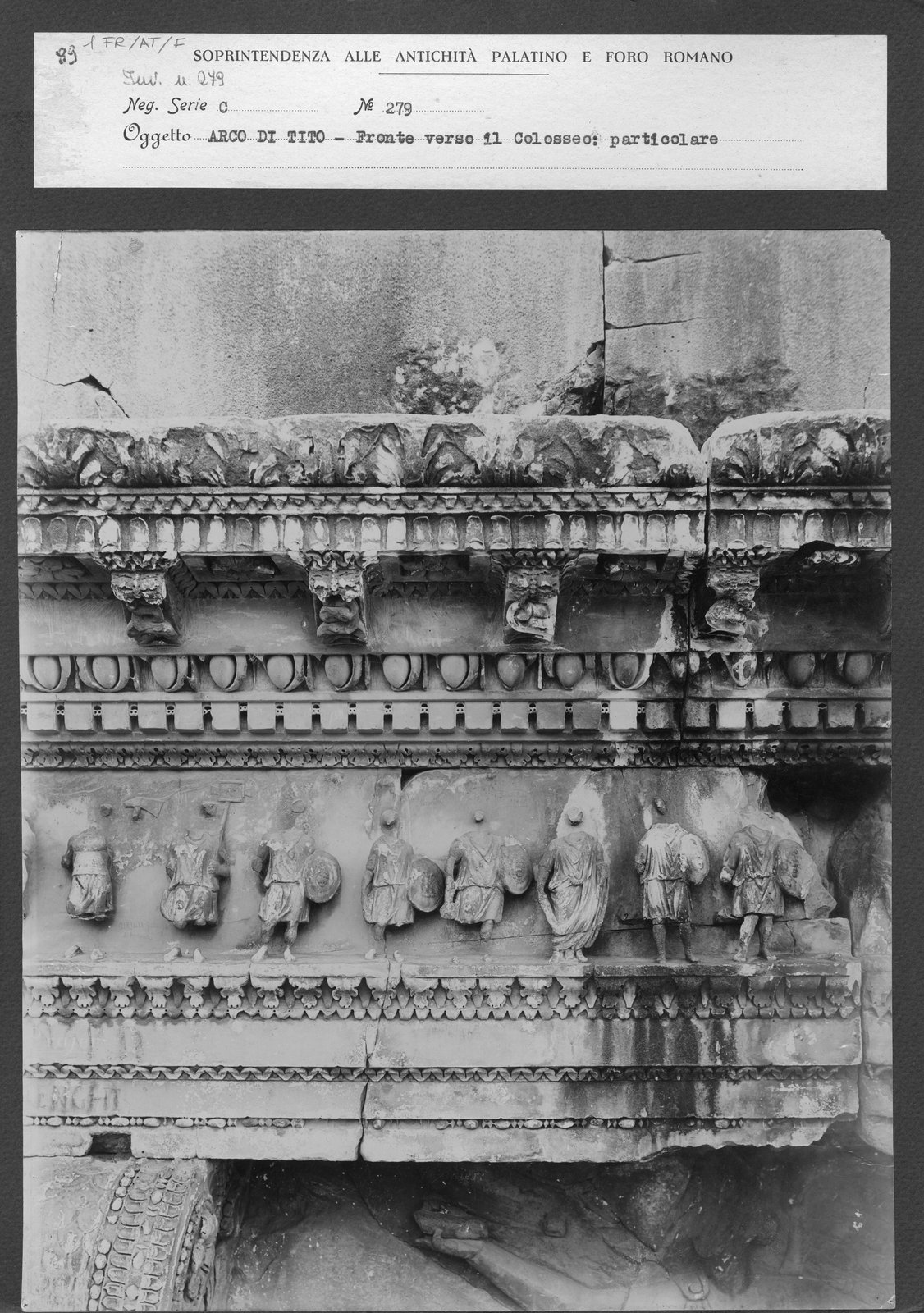 FR-AT-F 001.tif