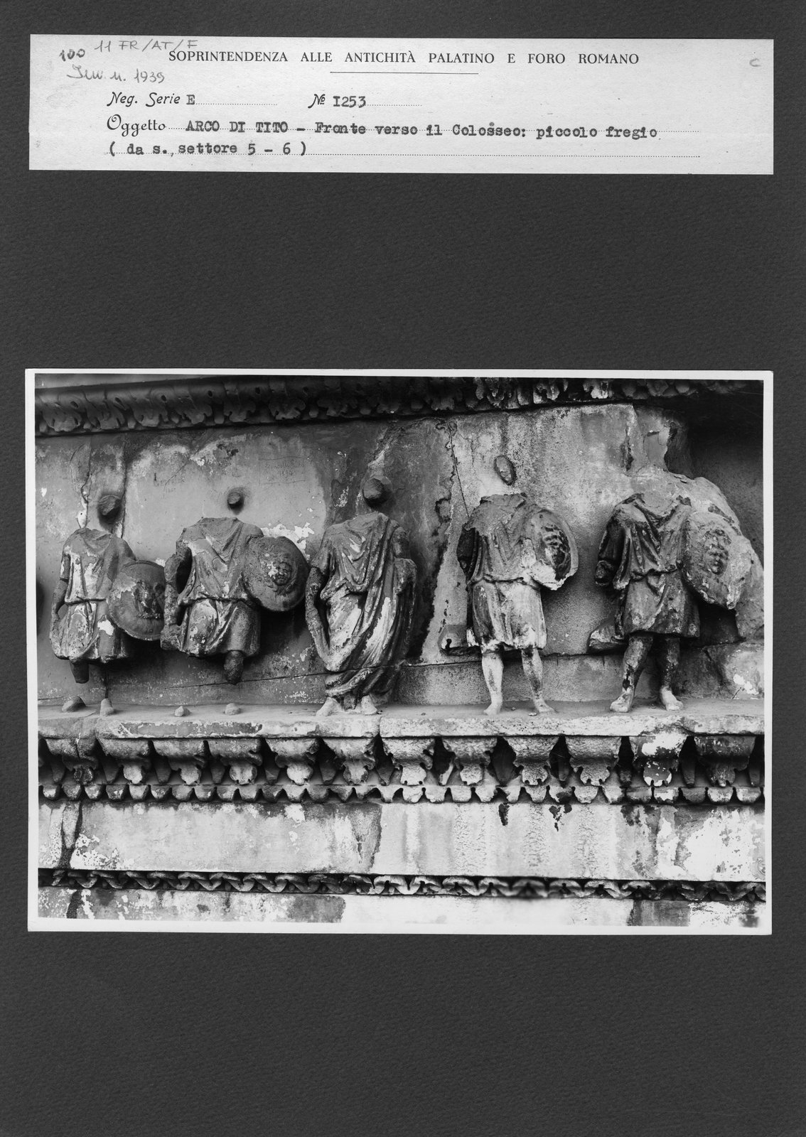 FR-AT-F 011.tif