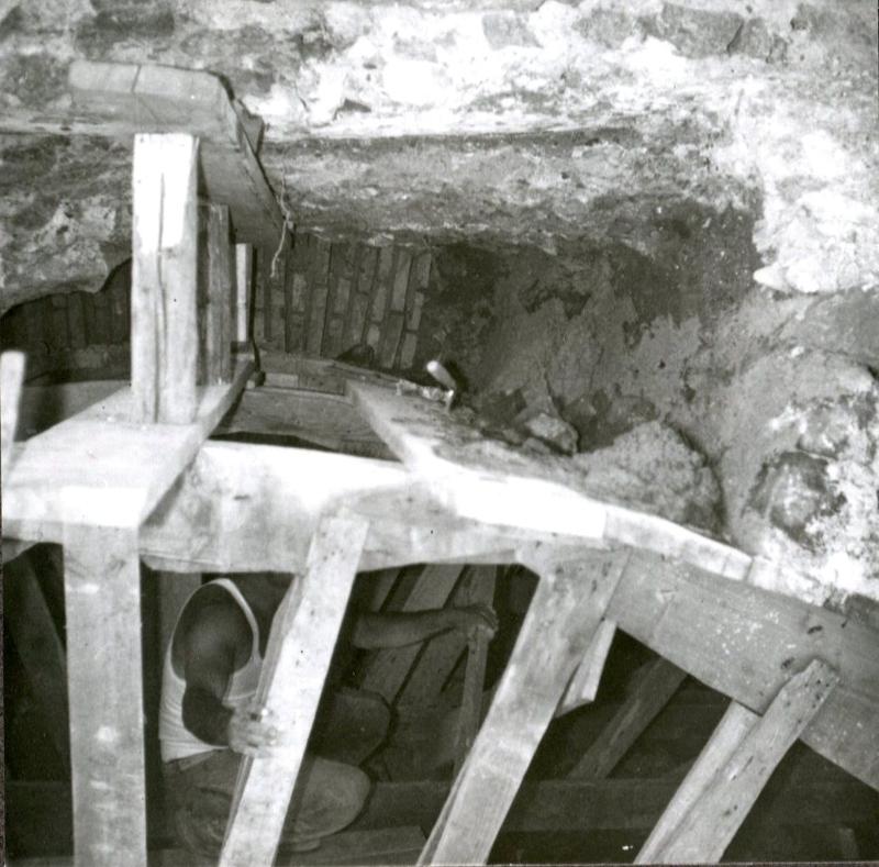 CA-TA-002-asf002264.jpg