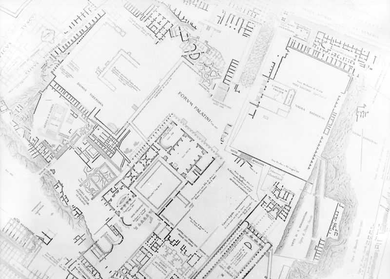 C001189 - reperto - Colosseo, ipogei, galleria occidentale (Antiquarium). Frammenti di transenne; neg. serie I324