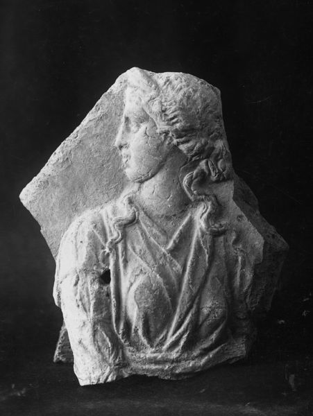 016888 - reperto - Dalla Velia, Lastra fittile con figura femminile; Neg. Serie F, Nr. 862