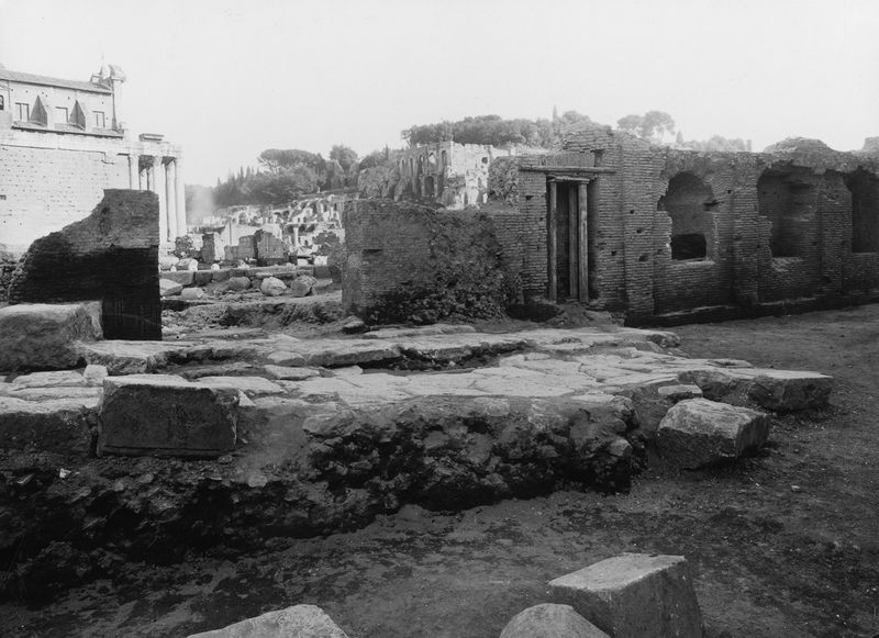 020661 - monumento - Argileto durante gli scavi