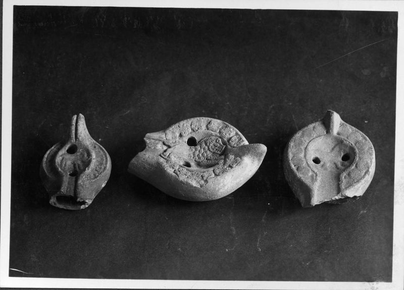 019115 - reperto - Antiquario Forense, lucerne cristiane; neg. serie F, n. 684
