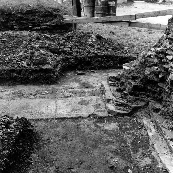 001511 - scavo archeologico - Fondazione del primo muro divisorio a partire da Est 