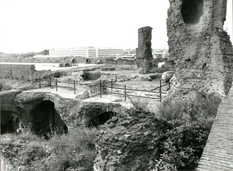 001537 - scavo archeologico - Scavi
